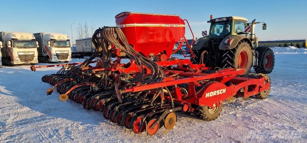 Horsch Pronto 8 DC Perforatoare