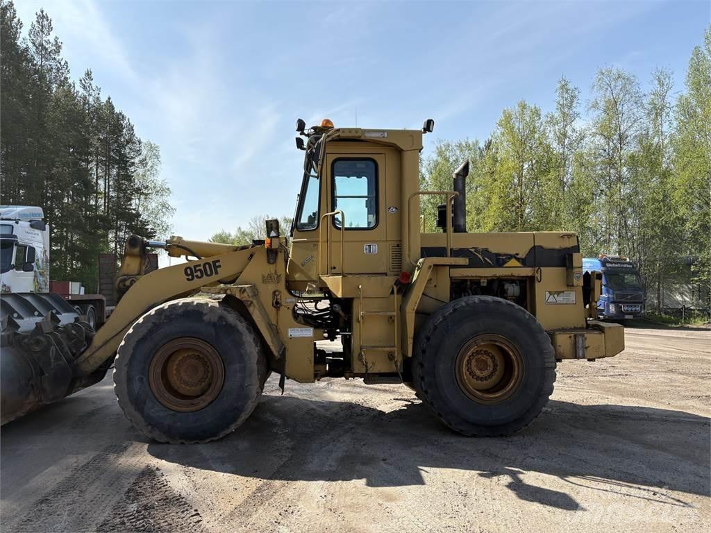 CAT 950F Incarcator pe pneuri