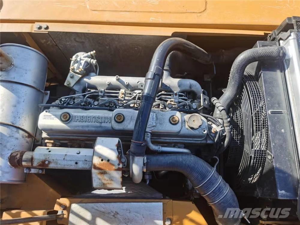 Sany SY215-9 Excavatoare pe șenile
