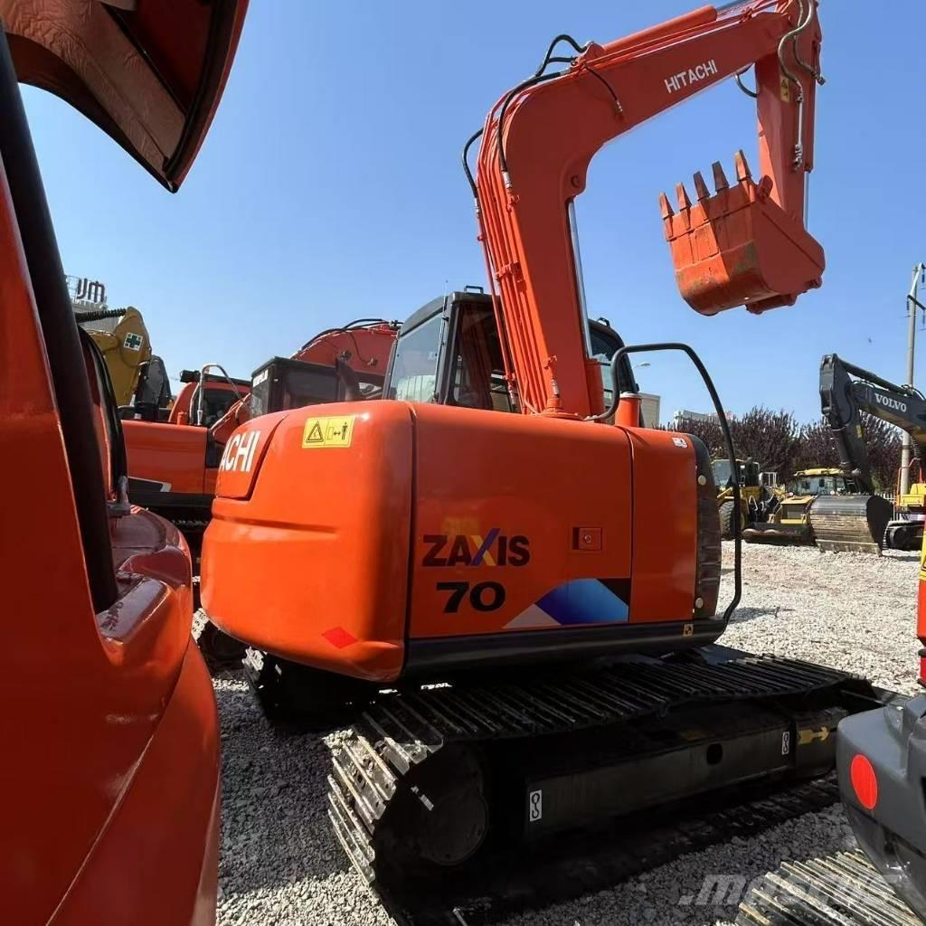 Hitachi ZX 70 Excavatoare pe șenile
