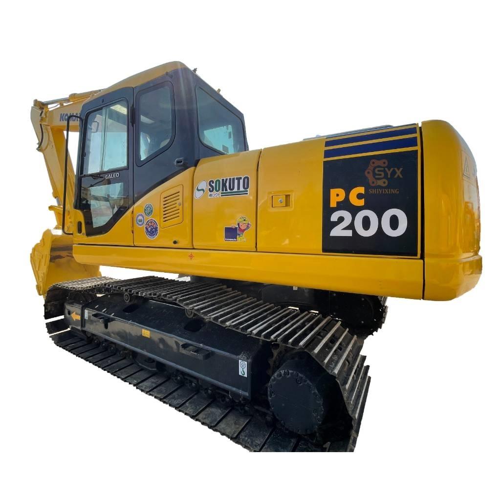 Komatsu PC200-7 Excavatoare pe șenile
