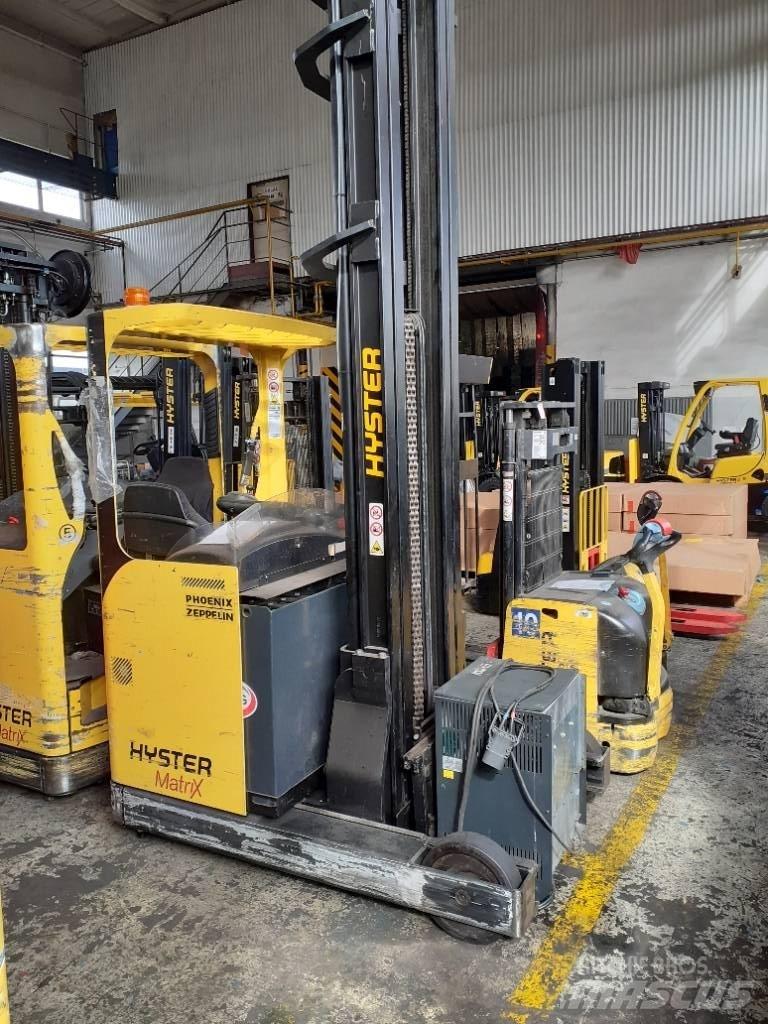 Hyster R1.6H Stivuitor cu catarg retractabil