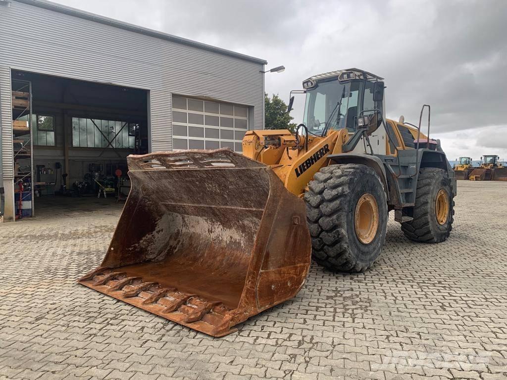 Liebherr L 576 Incarcator pe pneuri
