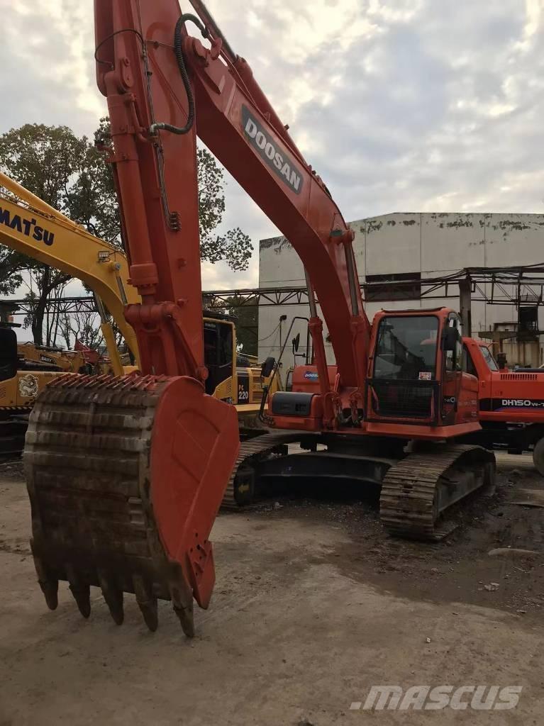Doosan DX 300 Excavatoare pe șenile
