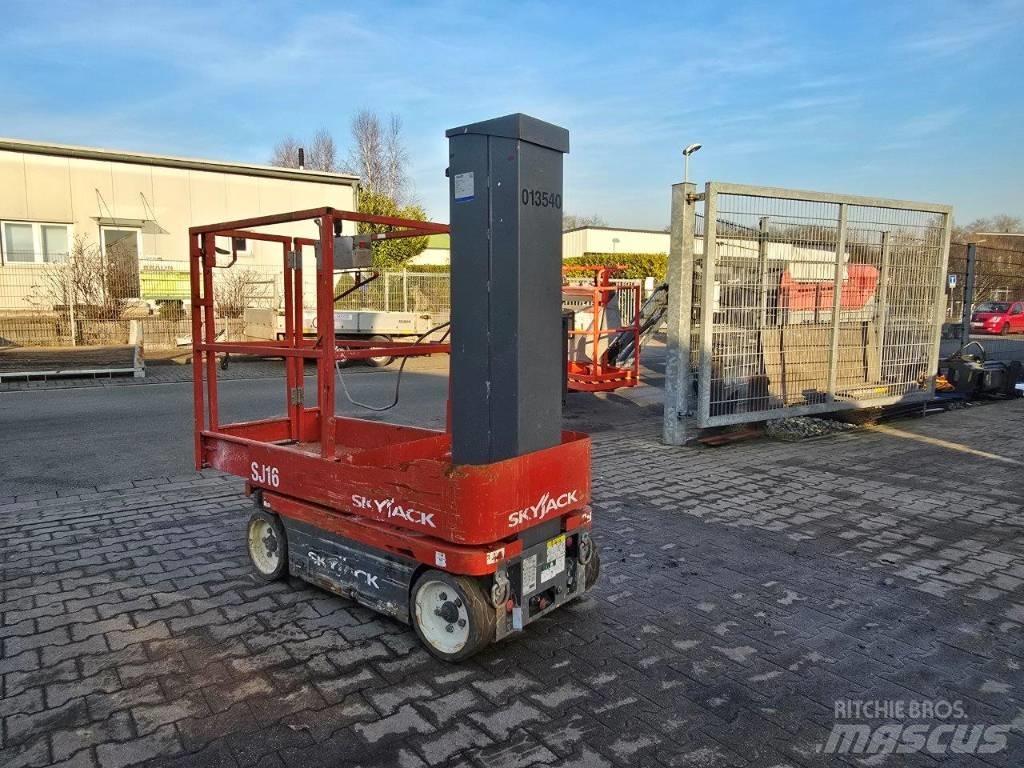 SkyJack SJ 16 Ascensoare verticale catarg