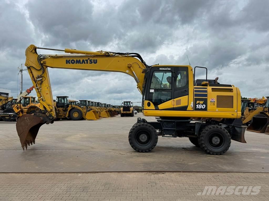 Komatsu PW180-11 Excavatoare cu roti