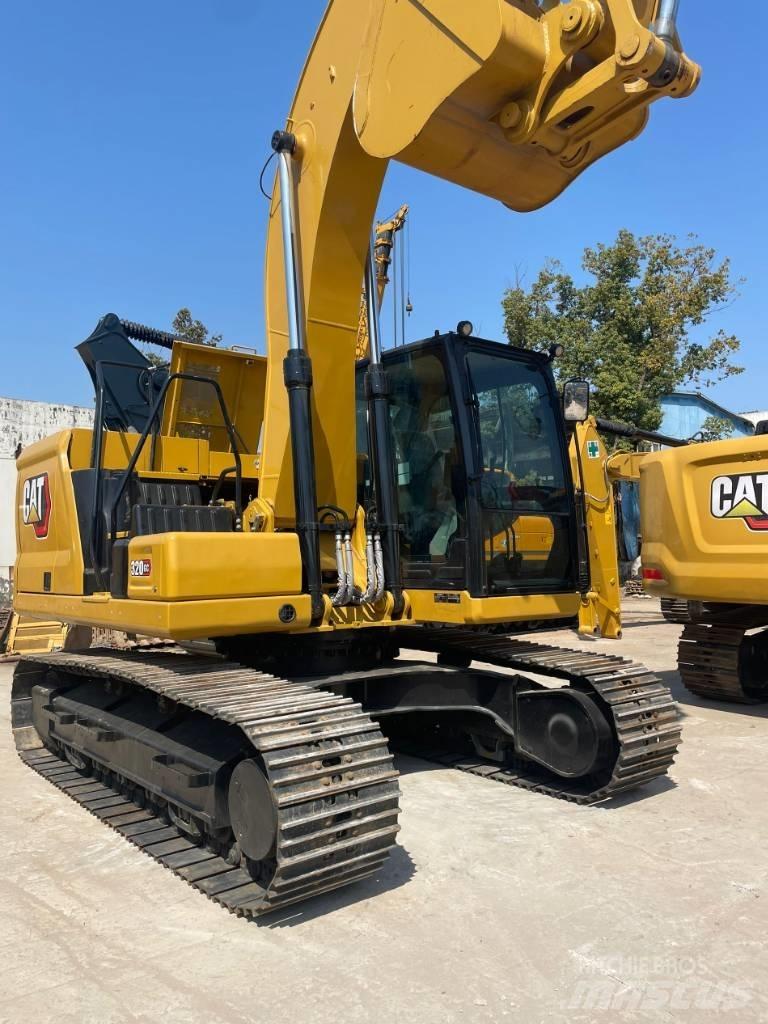 CAT 320 GC Excavatoare cu roti