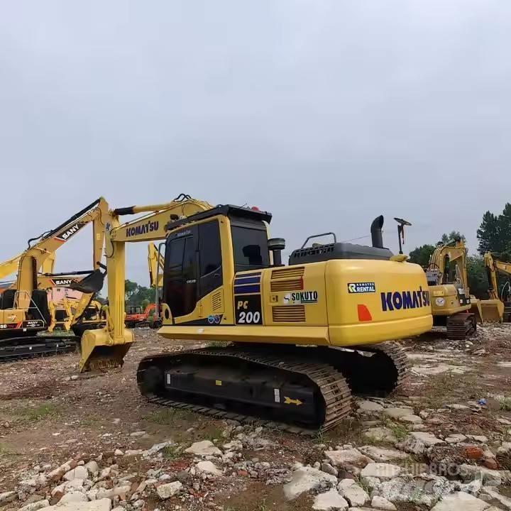 Komatsu PC200 Excavatoare 7t - 12t