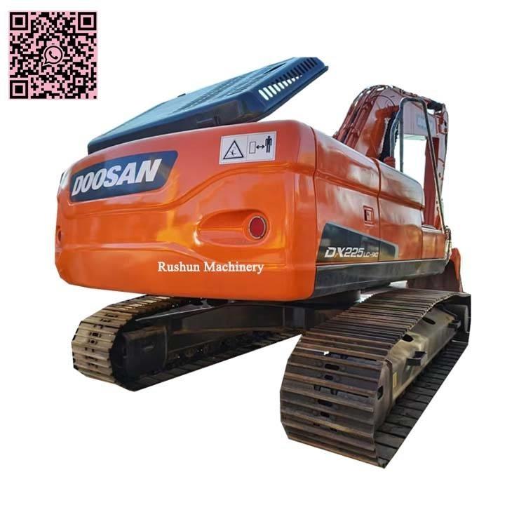 Doosan DX 225 LC Excavatoare pe șenile
