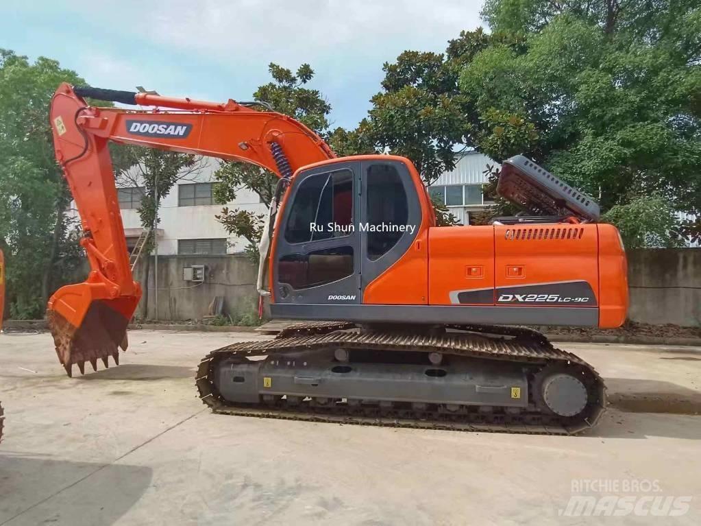Doosan DX 225 LC Excavatoare pe șenile
