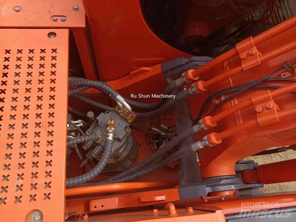 Doosan DX 225 LC Excavatoare pe șenile

