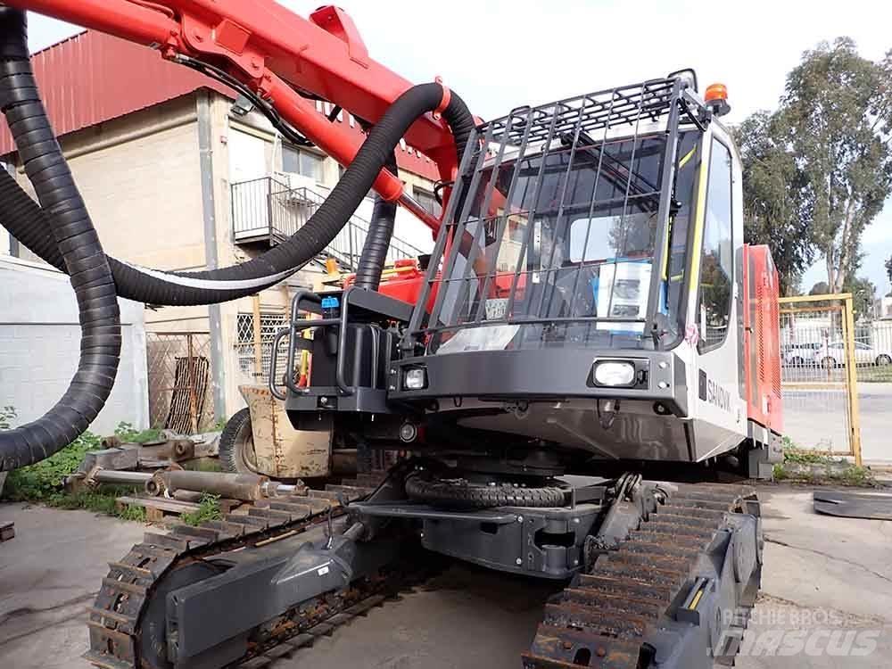 Sandvik DX800 Echipamente de forare la suprafata