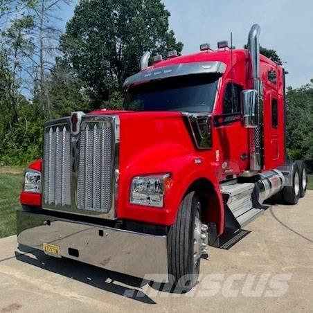 Kenworth W 990 Autotractoare