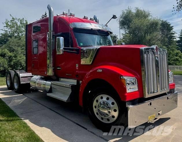 Kenworth W 990 Autotractoare
