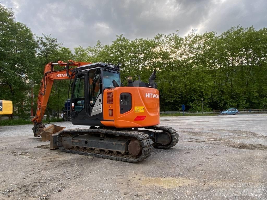 Hitachi ZX 135 US-6 Excavatoare pe șenile

