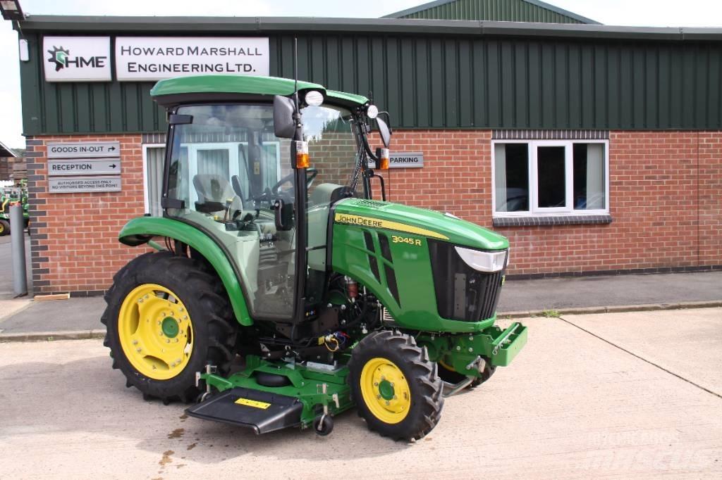 John Deere 3045 R Tractoare