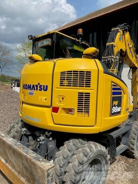 Komatsu PW 98 MR-11 Excavatoare cu roti
