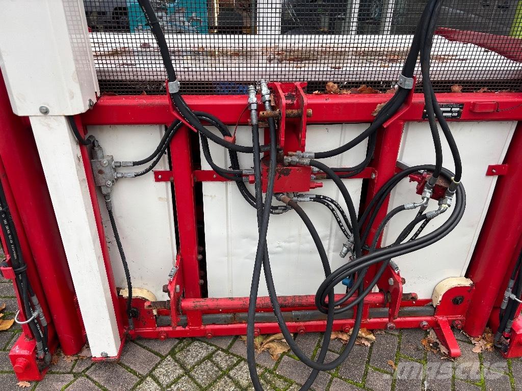 Trioliet TU 195 Debalotare, taiere, impachetare