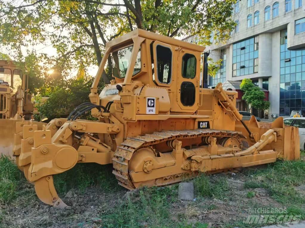 CAT D7G Buldozere pe senile