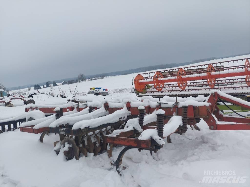Rau . Alte masini si accesorii de cultivat