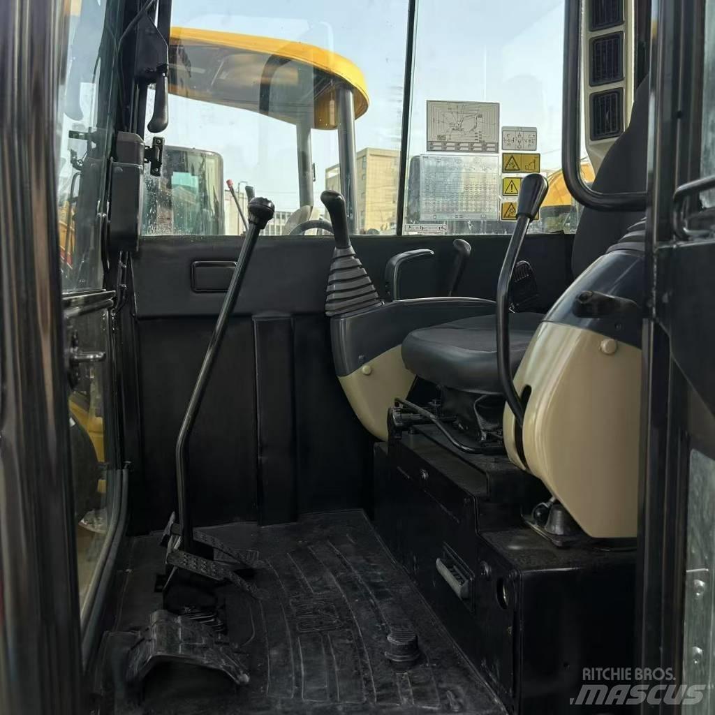 CAT 306E Excavatoare pe șenile
