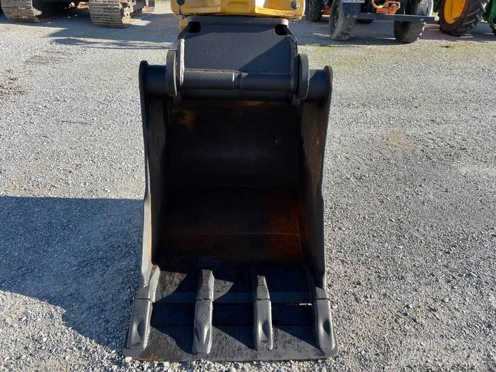CAT M 318 F Excavatoare cu roti