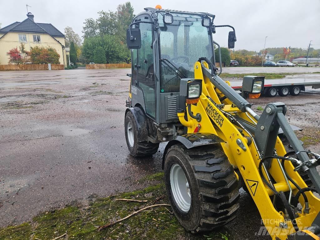 Wacker Neuson WL 25 Incarcator pe pneuri