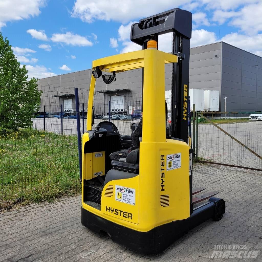 Hyster R 1.4 Stivuitor cu catarg retractabil