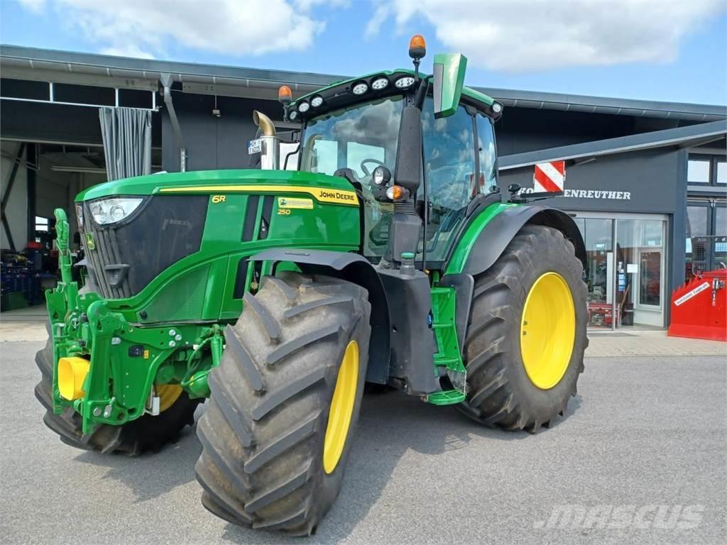 John Deere 6R 250 Tractoare