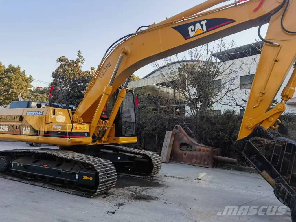 CAT 325 B Excavatoare pe șenile
