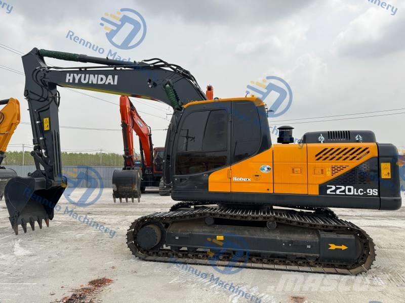 Hyundai R220LC-9S Excavatoare pe șenile
