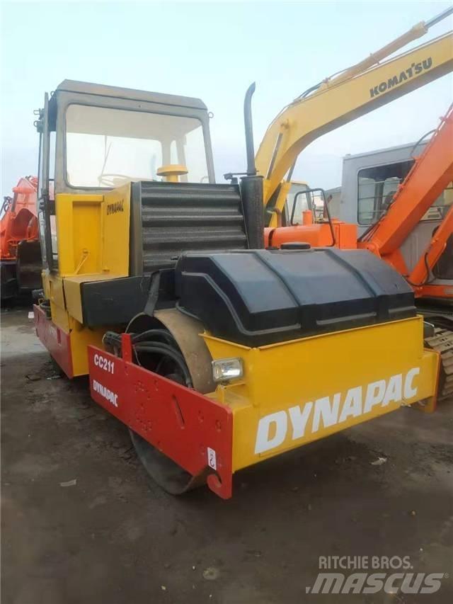 Dynapac CC211 Compactoare monocilindrice