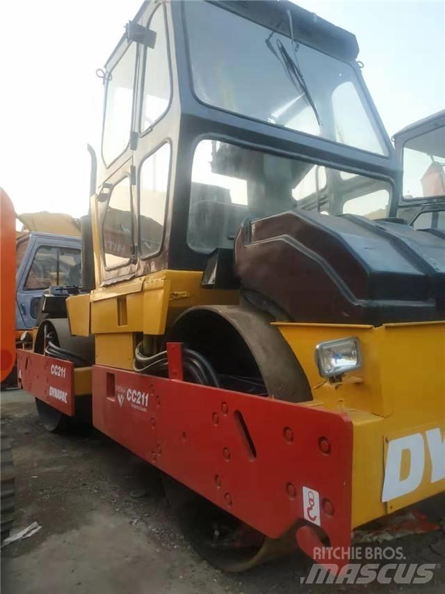 Dynapac CC211 Compactoare monocilindrice