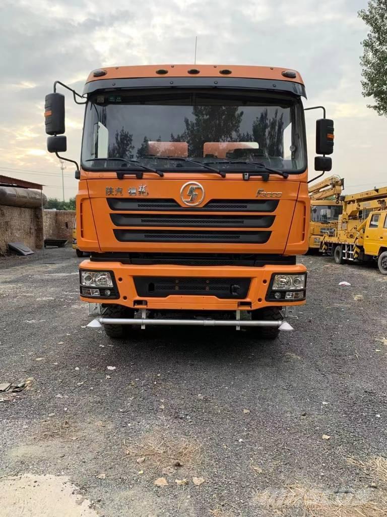 Shacman F3000 6x4 Cisterne