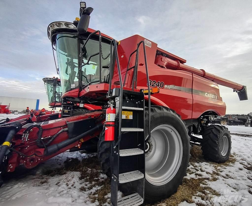 CASE 8240 Combine de secerat