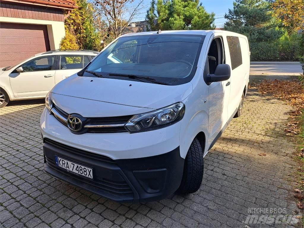 Toyota PROACE Masini