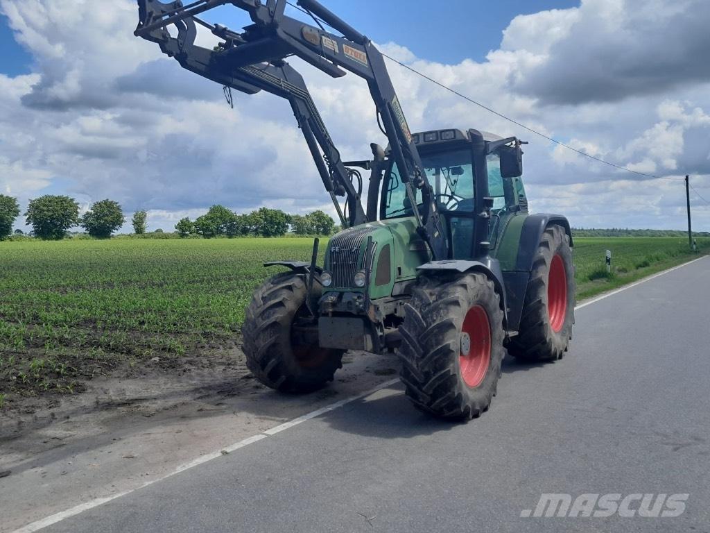 Fendt 712 Vario Tractoare