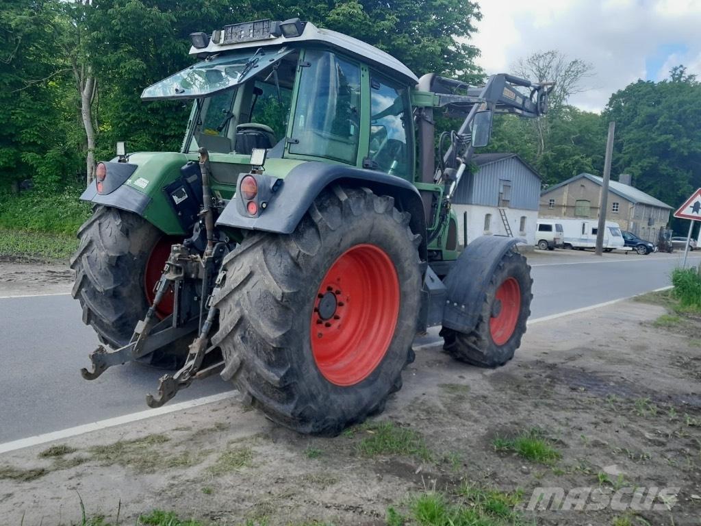 Fendt 712 Vario Tractoare