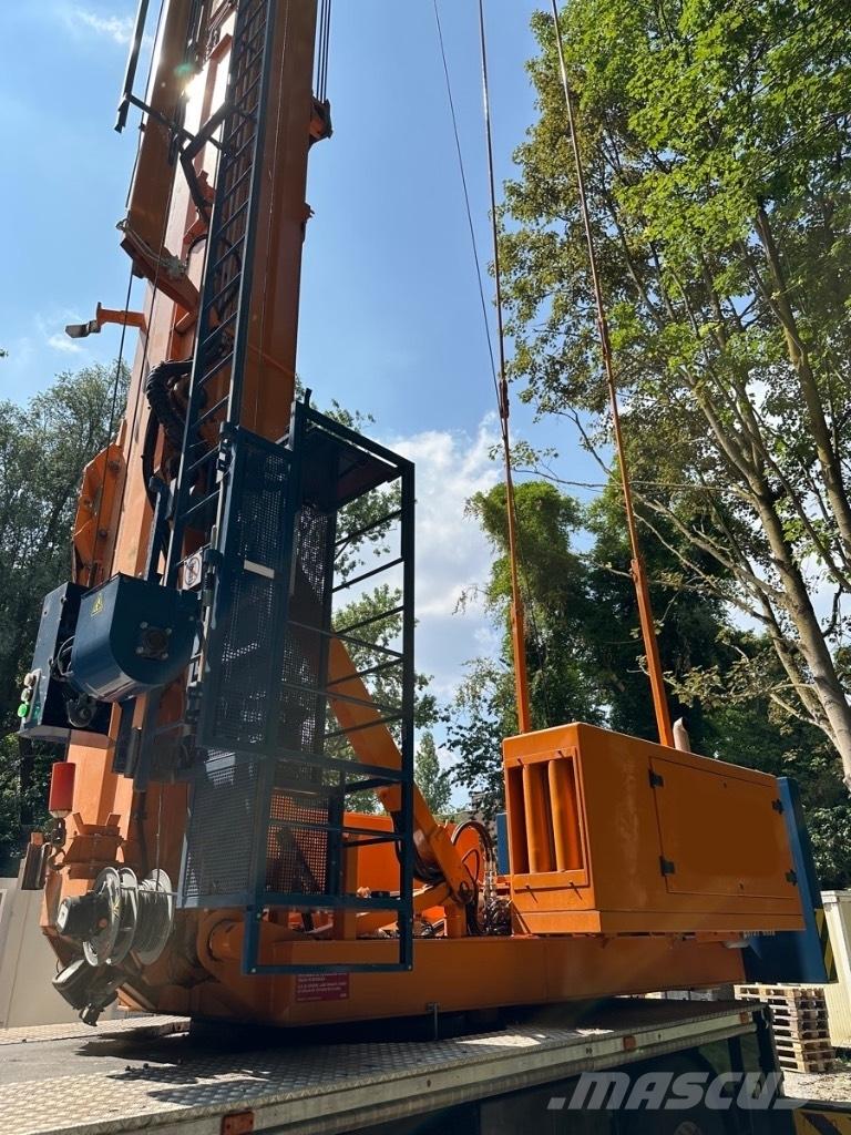 Spierings SK 597 AT4 Self erecting cranes