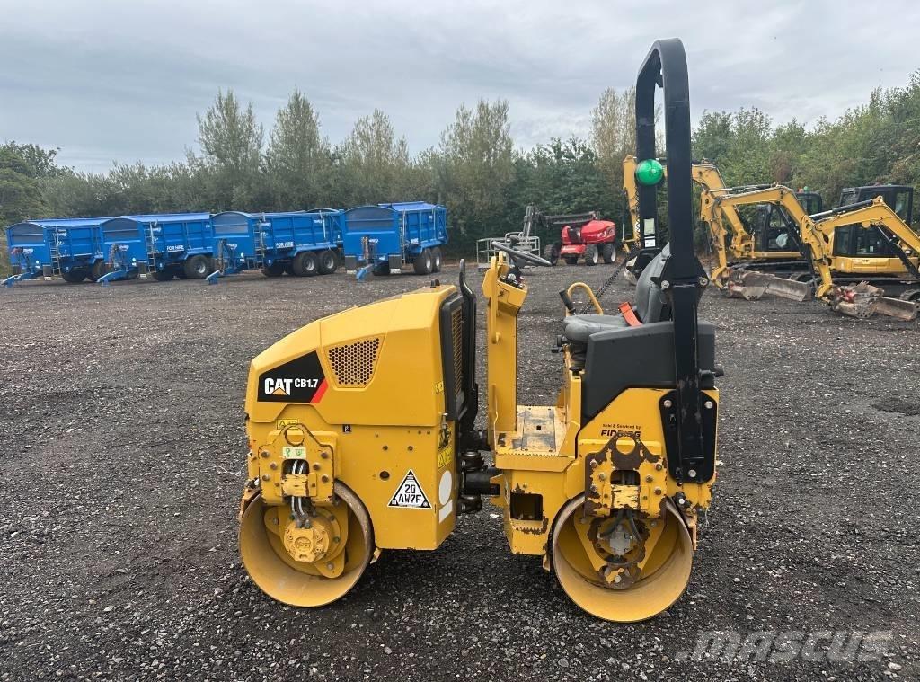 CAT CB 1.7 Cilindri compactori dubli