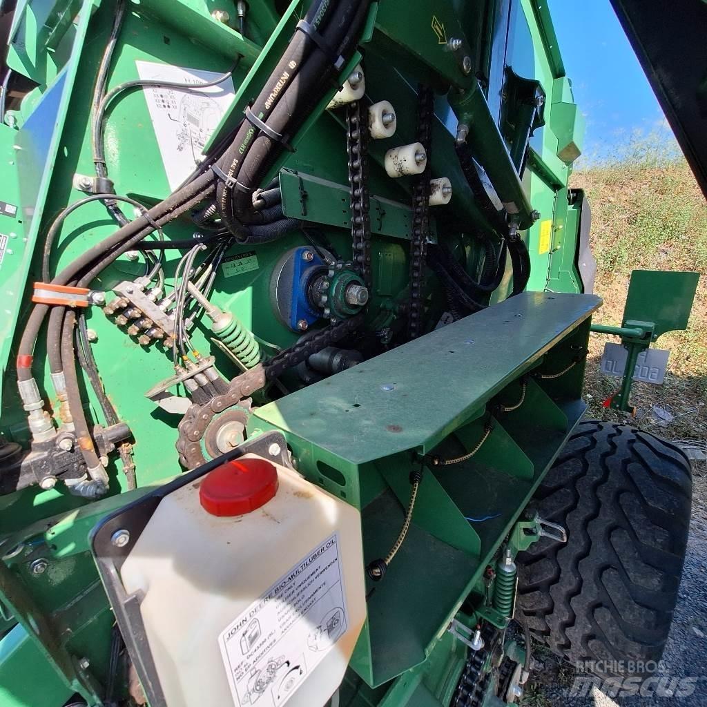 John Deere V 451 M Masina de balotat cilindric