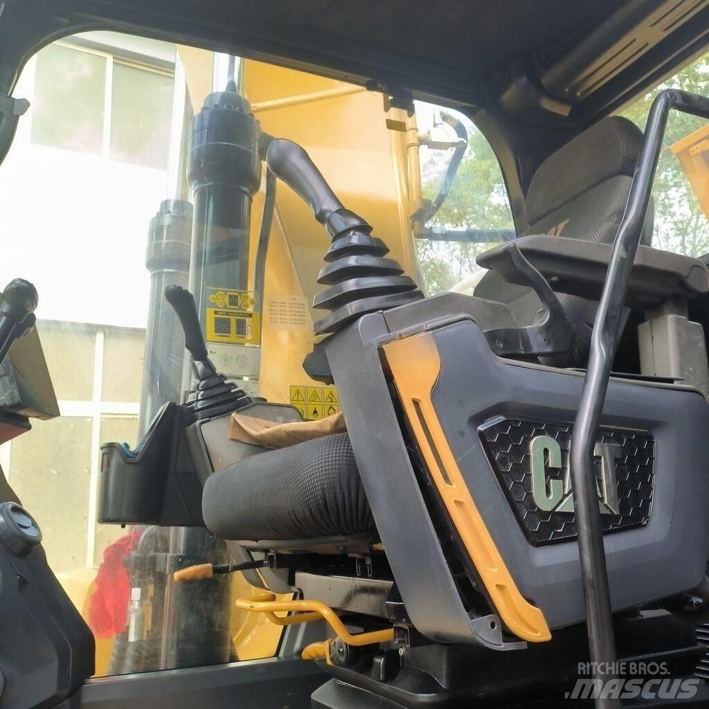 CAT 320 GC Excavatoare pe șenile
