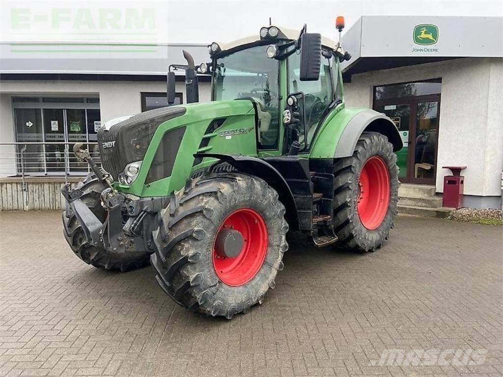 Fendt 826 Tractoare