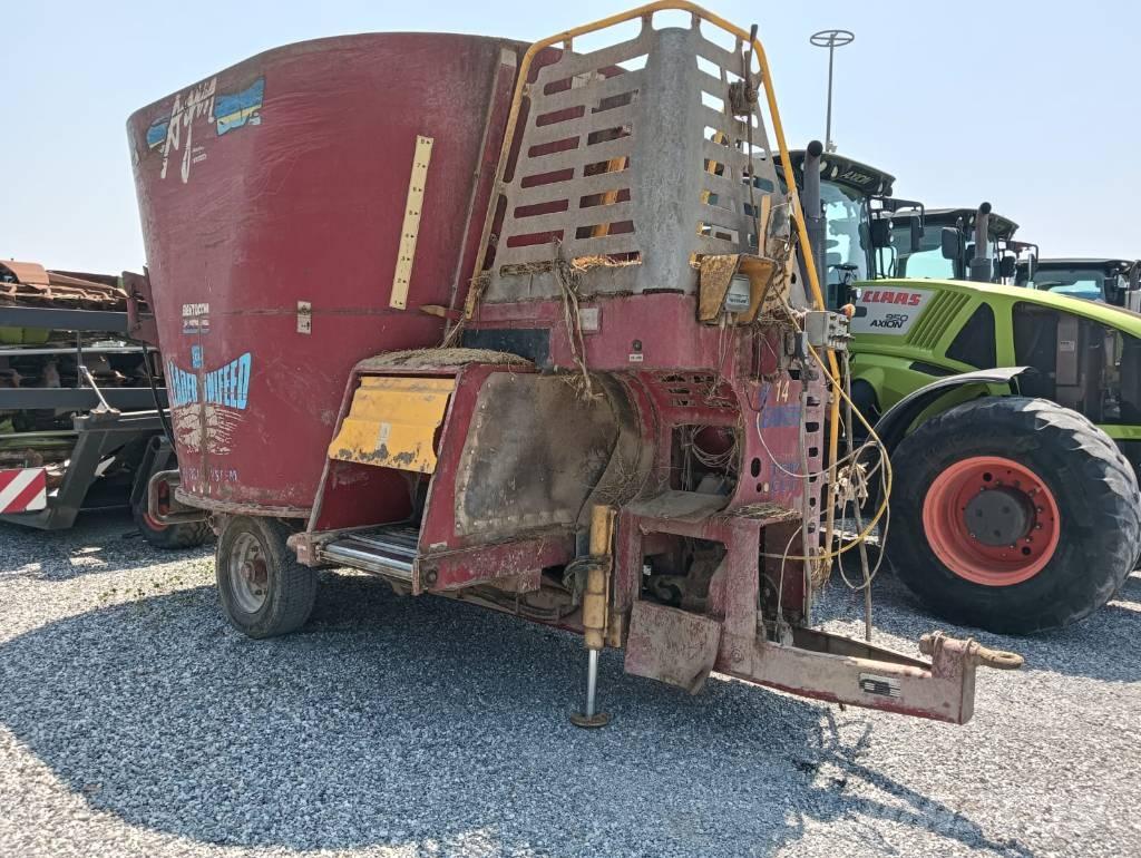 AGM W14 MC Mixere furaje