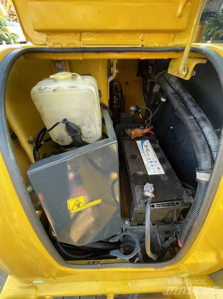 Komatsu PC 220-8 Mini excavatoare < 7t
