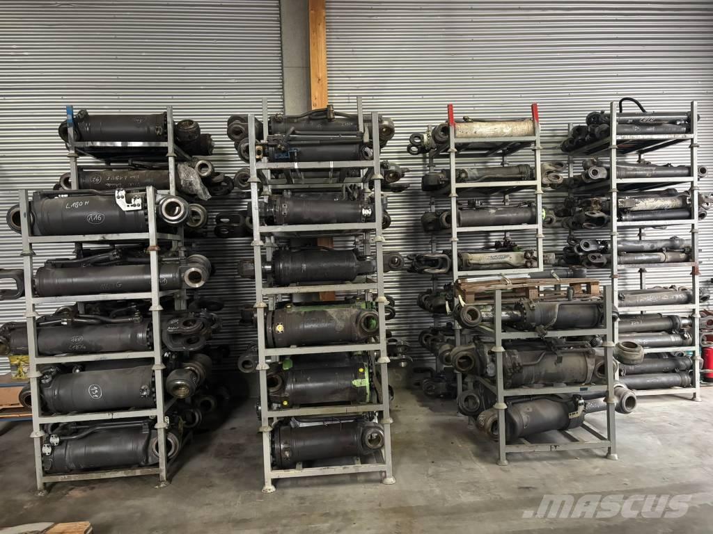 Volvo Zylinder Incarcator pe pneuri