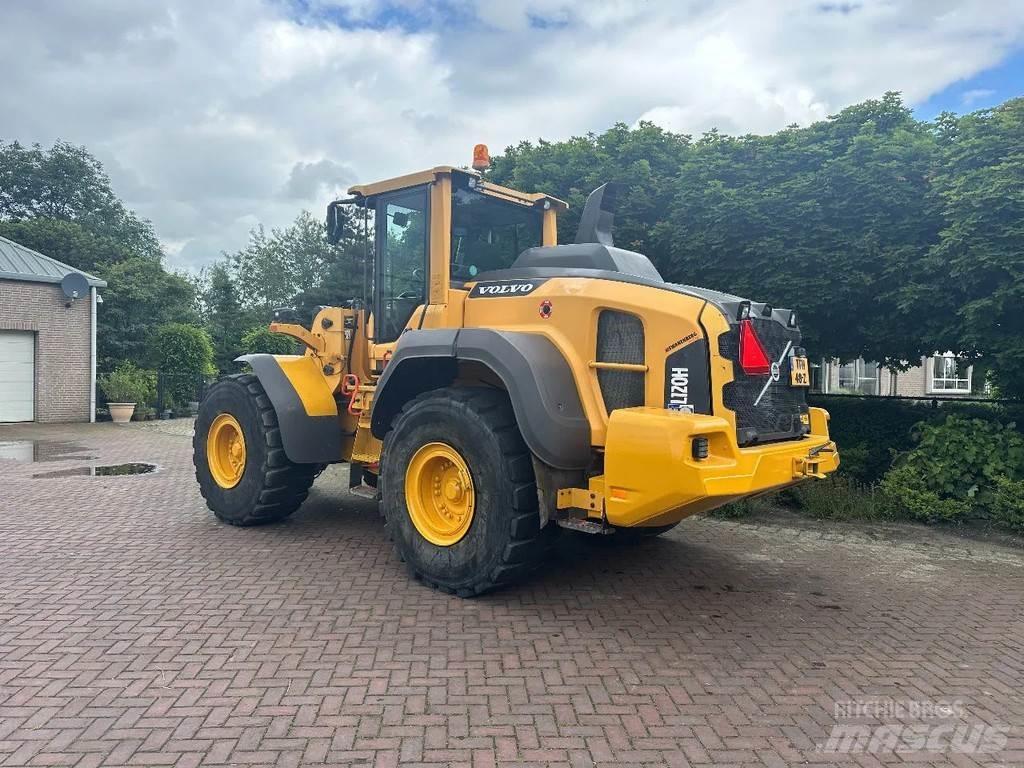 Volvo L120 H Incarcator pe pneuri