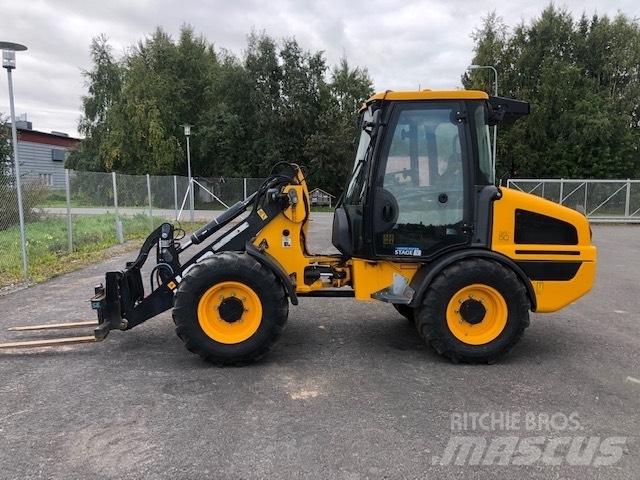 JCB 407 Incarcator pe pneuri