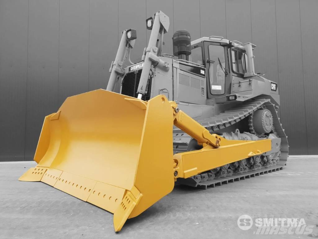CAT D8T Lame