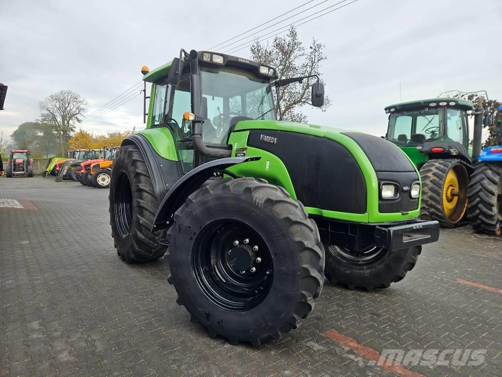 Valtra T 120 Tractoare
